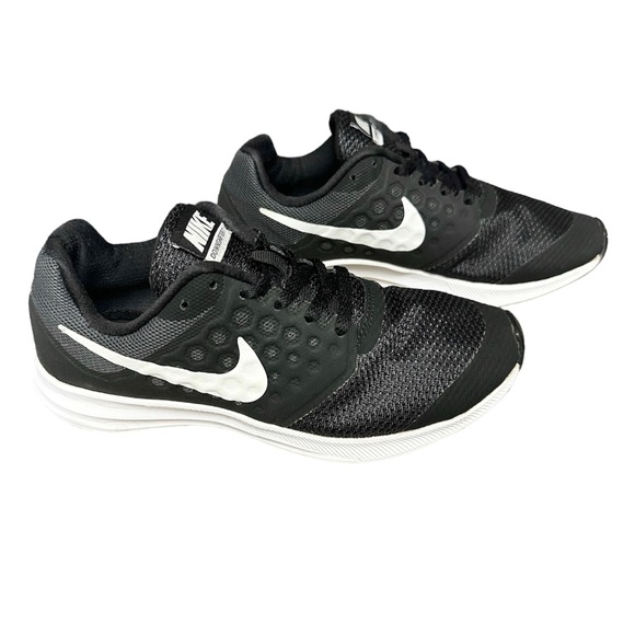 Nike Other - Size 4Y kids Black Nike Downshifter 7 Sneakera